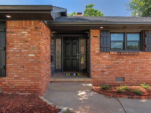 5th image of 9905 Chesterton Pl