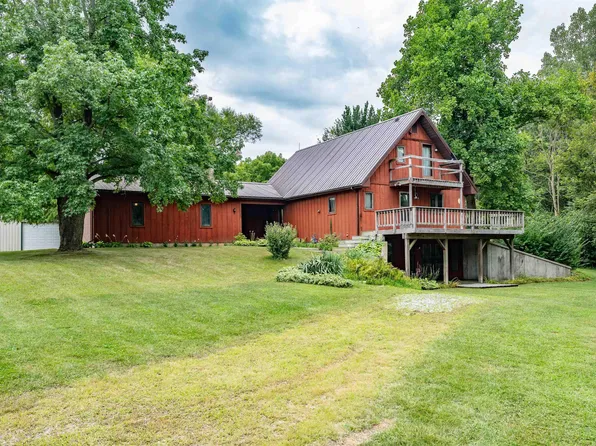 6568 E Harrold Rd, Churubusco, IN 46723