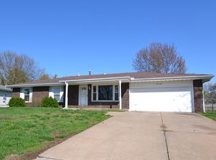 2522 N Clayton Ave, Springfield, MO 65803