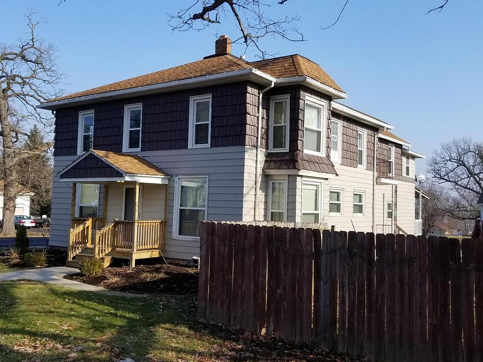 2nd image of 8107 198th Ave