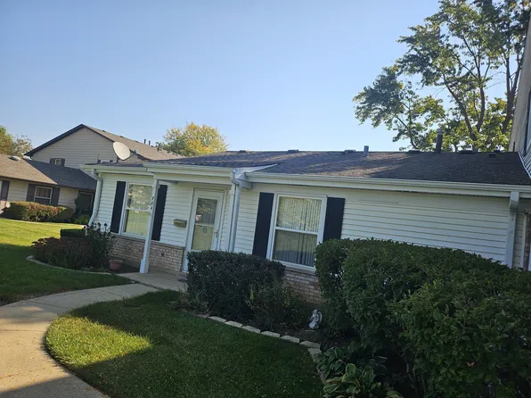784 Gloucester Dr, Elk Grove Village, IL 60007