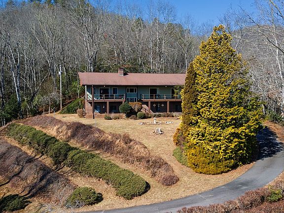 5th image of 1135 Daves Creek Rd