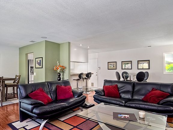 3rd image of 3778 Cameo Dr