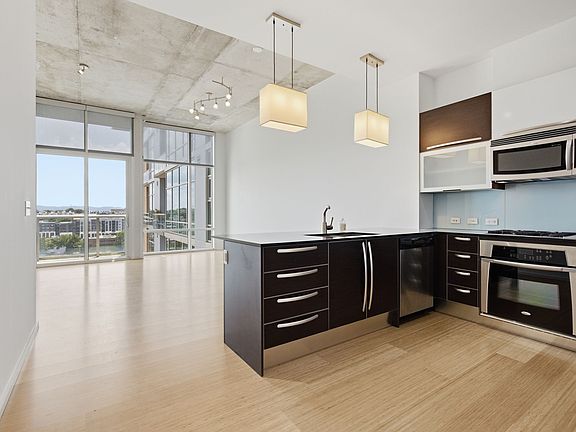 2nd image of 700 12th Ave S Unit 1208