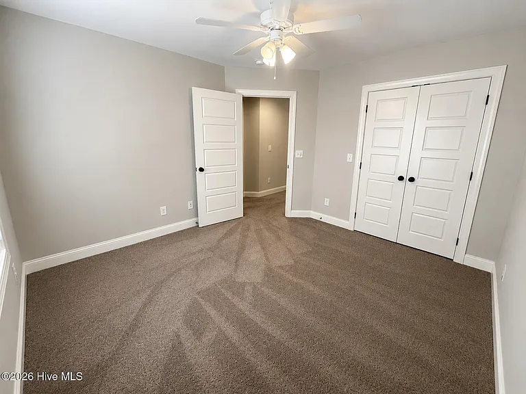 129 Pinebranch Ct — Photo 15