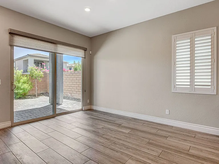 4124 Elegant Chateau St — Photo 19
