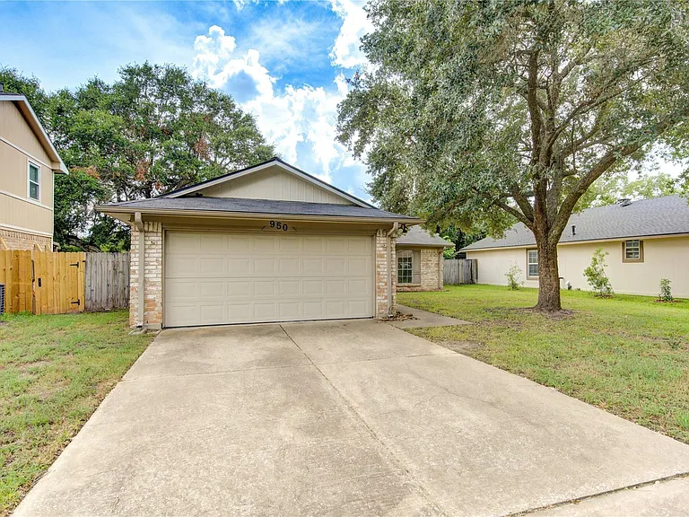 950 Grand Junction Dr — Photo 33