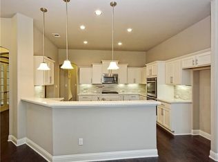 909 Feather Reed Dr, Leander, TX 78641