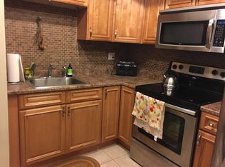 16 Richards Ave APT 105, North Attleboro, MA 02760