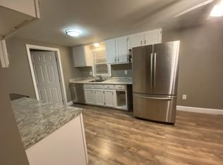 30 Roy St #B, Raymond, NH 03077