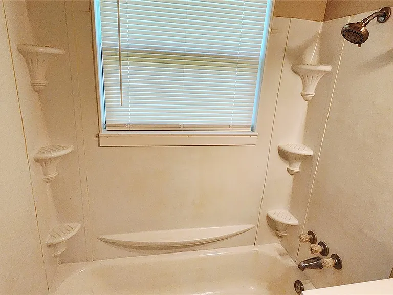 222 Winding Way St — Photo 13