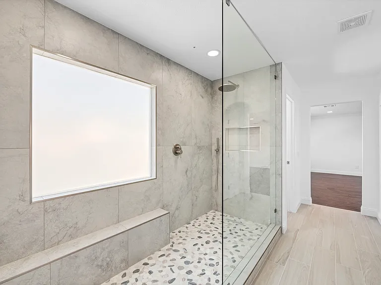10705 Sprucedale Ave — Photo 14