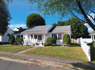 29 Ashworth Rd, Quincy, MA 02171