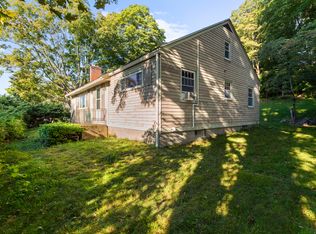 480 Laurel Hill Rd, Norwich, CT 06360