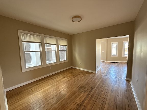 5th image of 1431 W Euclid Ave