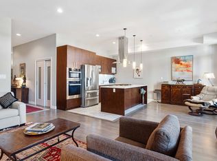 10 Chapel St #403, Nanaimo, BC