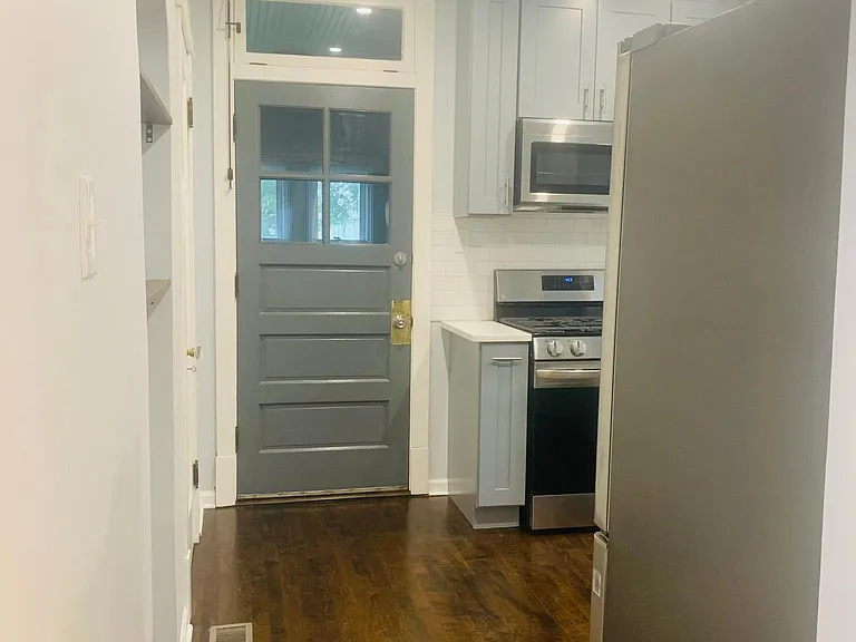 3331 N Neenah Ave #1 — Photo 18