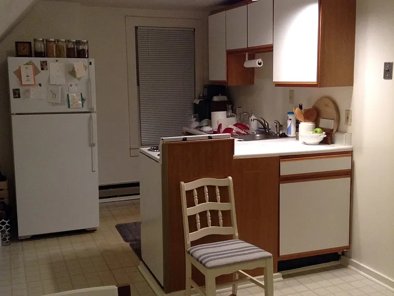 1055B Bruck St #A — Photo 7