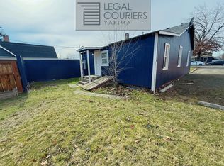 1203 S 10th Ave, Yakima, WA