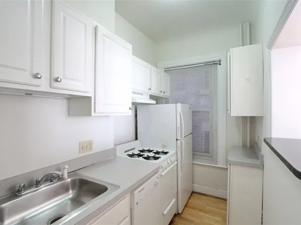891 Massachusetts Ave, Cambridge, MA