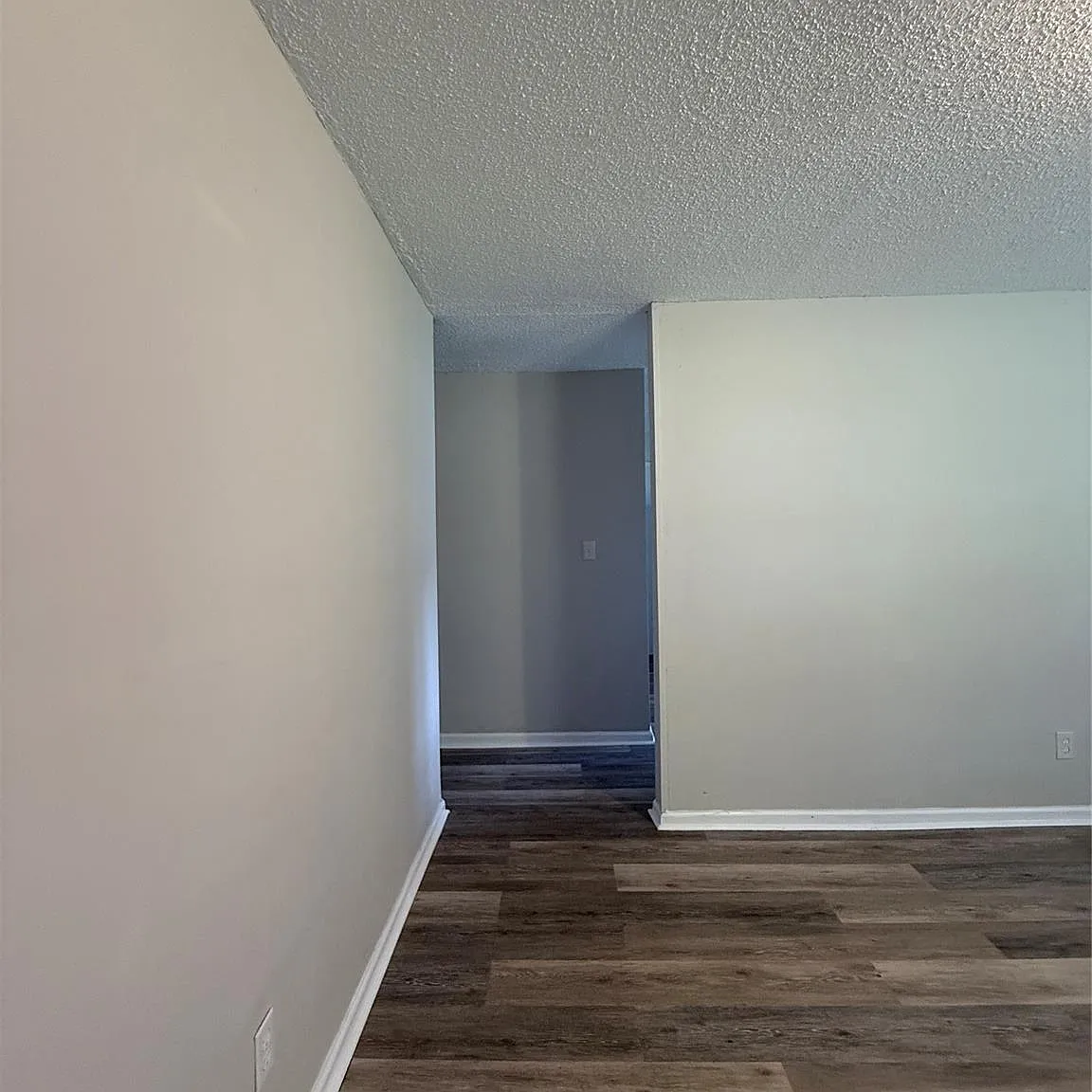 3 bed, 1.0 bath, $1,300 — Photo 3