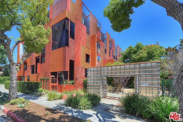 1st image of 1140 N Formosa Ave APT 7