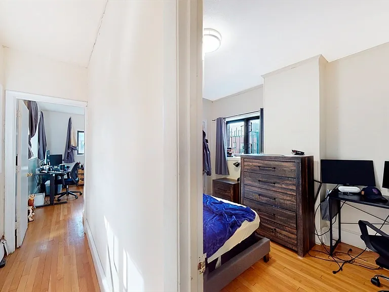 513 Beacon St #10 — Photo 17