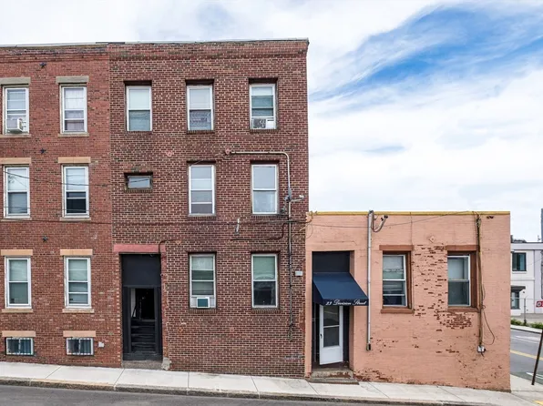 11 Williams St, Chelsea, MA 02150