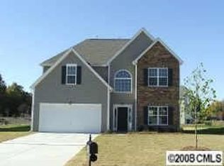 6913 Daisybee Ct, Charlotte, NC 28216