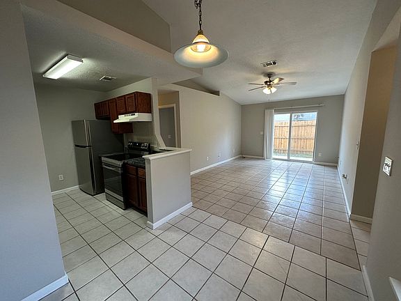 2nd image of 8300 Country Walk Dr Unit A