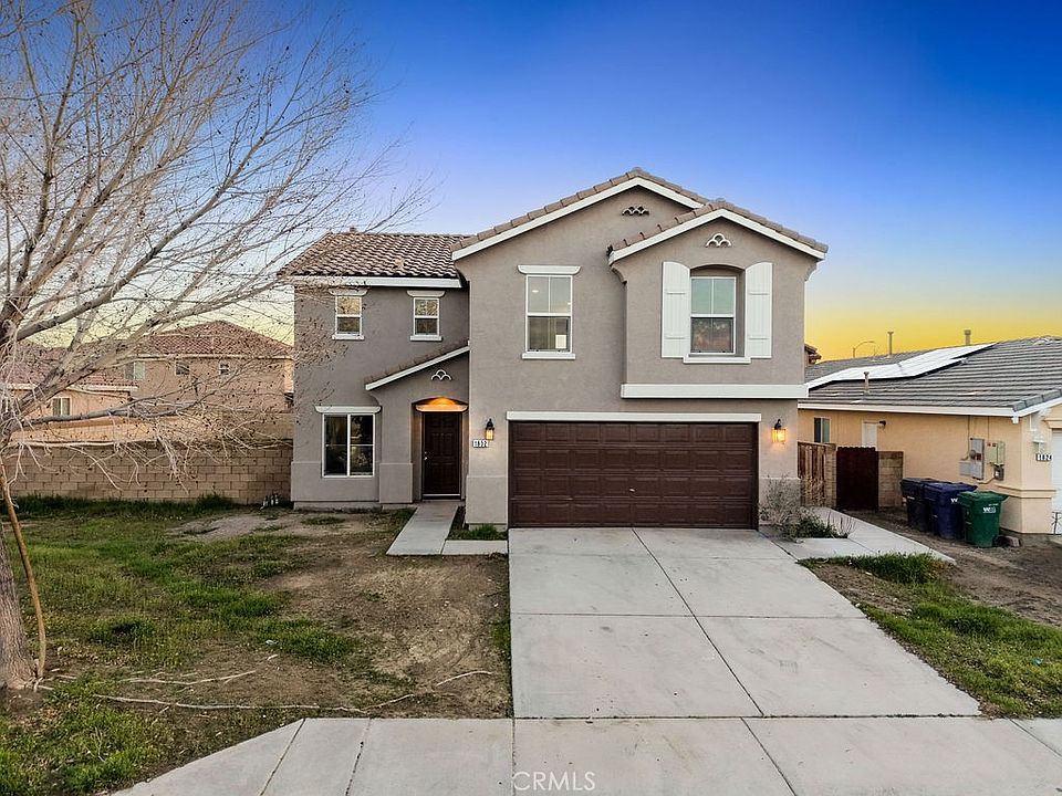 1st image of 1832 E Ivesbrook St