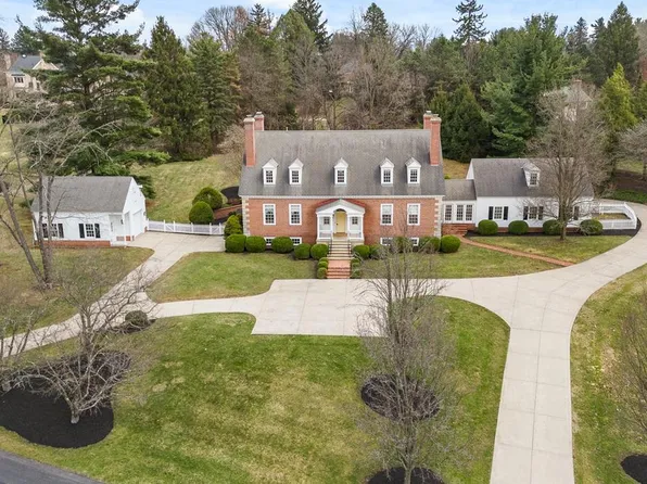 1157 Deer Run Rd, Mansfield, OH 44906