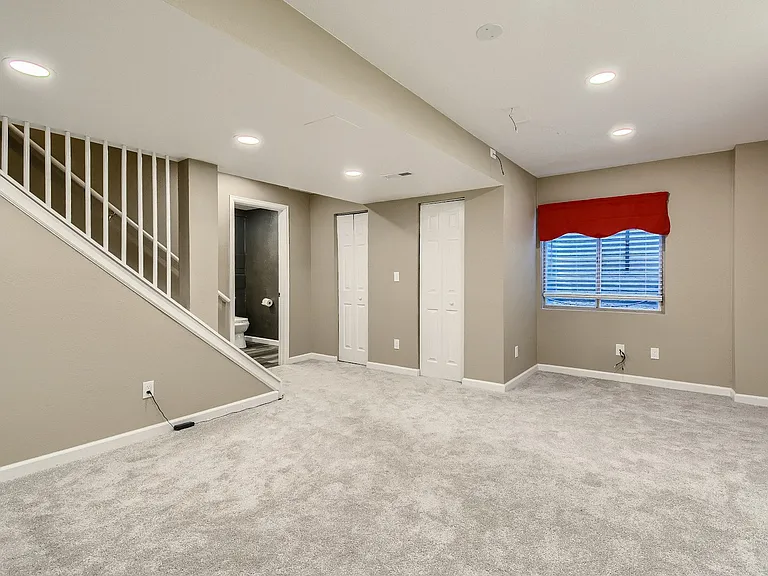 5552 S Yakima St — Photo 13