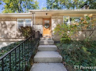 951 Kentwood Dr NE, Grand Rapids, MI