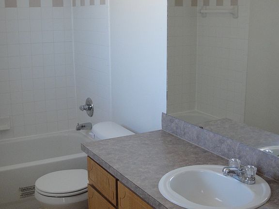 5th image of 402 W Dale Ave APT A