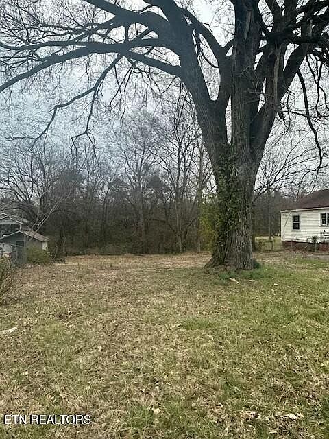1st image of 4310 Woodlawn Pike