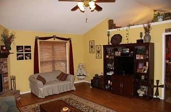 1st image of 10149 Oak Run Dr S