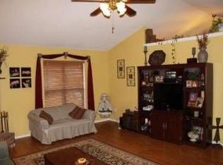 10149 Oak Run Dr S, Olive Branch, MS 38654