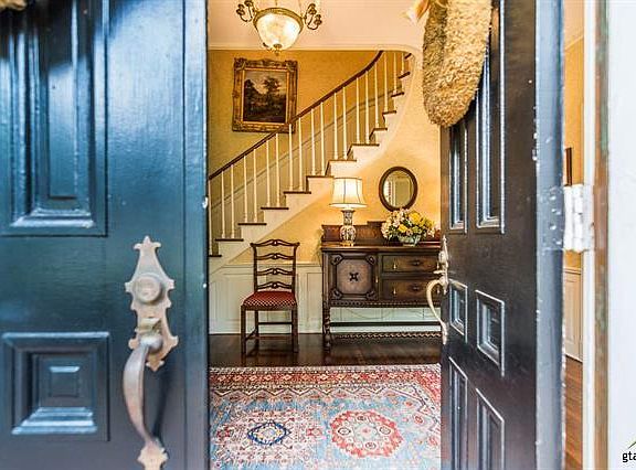 10056555_2