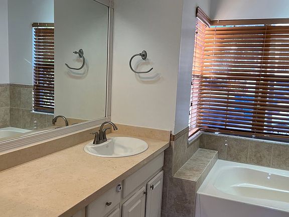 3rd image of 10789 Lago Welleby Dr