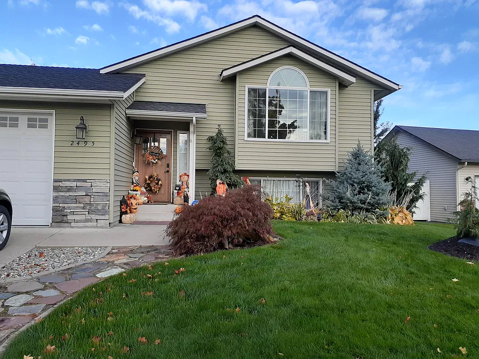 2495 N Bunchgrass Dr #1
