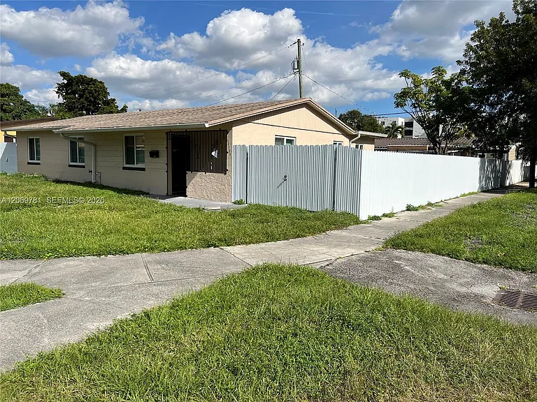 13735 NW 23rd Ave — Photo 32