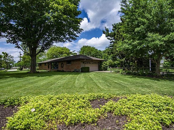 2nd image of 27919 Woodard Ln