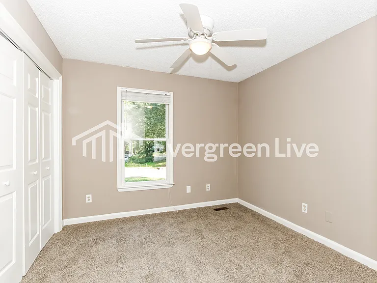 313 Netherland Dr — Photo 12
