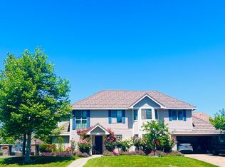 839 Lake Front Dr, Sacramento, CA 95831