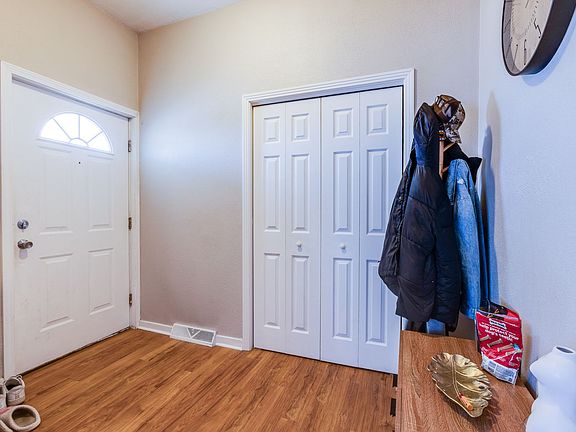 4th image of 1022 E Warrington Ave S #1