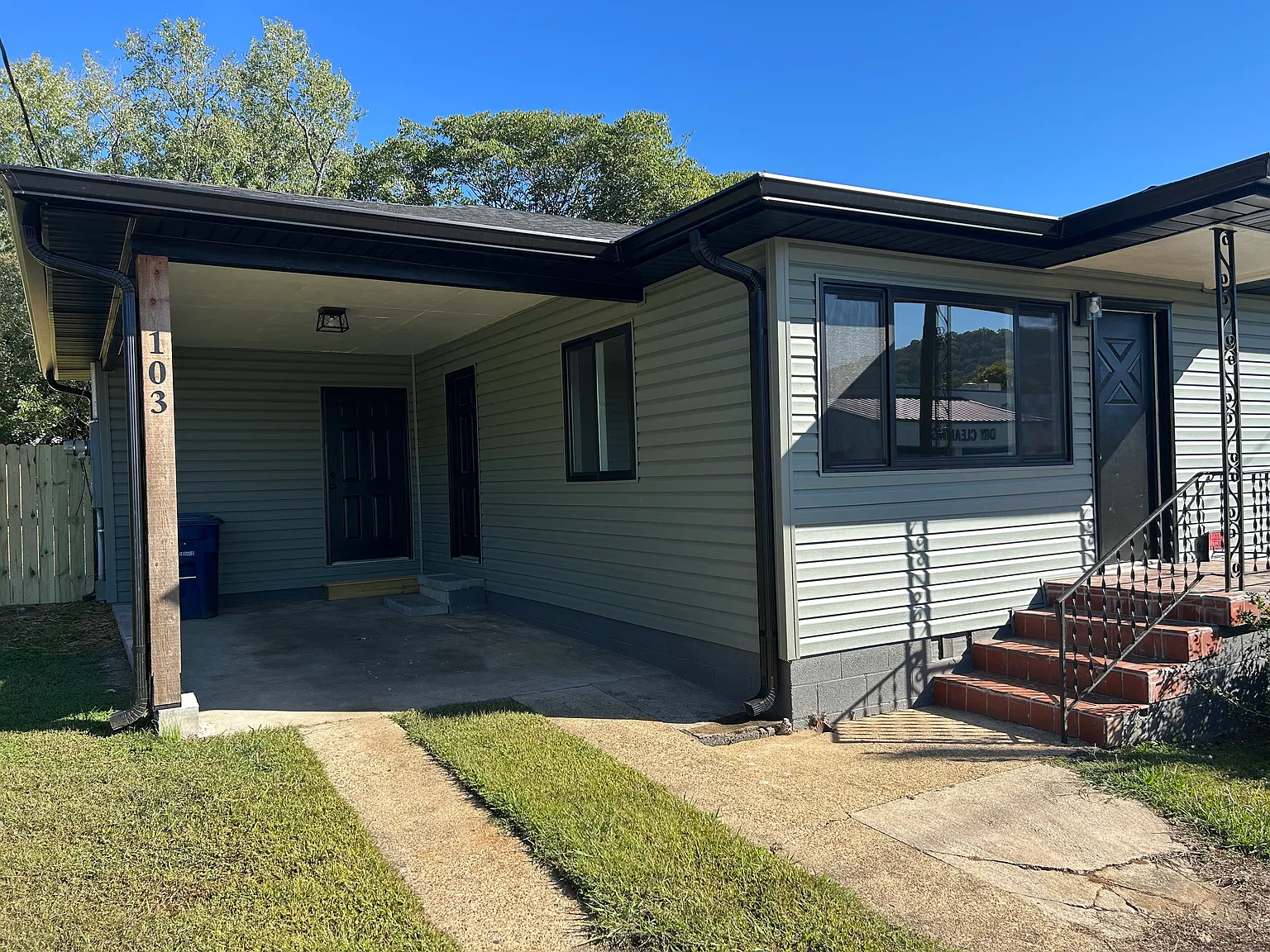 2 bed, 728 sqft, $1,650 — Photo 2