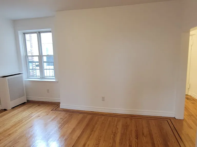 5907 Blvd East — Photo 7