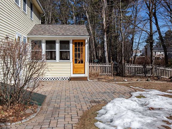5th image of 20 Sherwood Dr