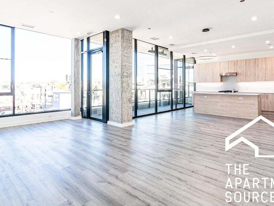 1st image of 1119 W Patterson Ave #1001